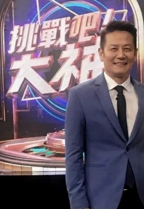 ansOne曾强 医生琪琪用最兽的姿势，狂干超正巨乳兽医 - AV研究所